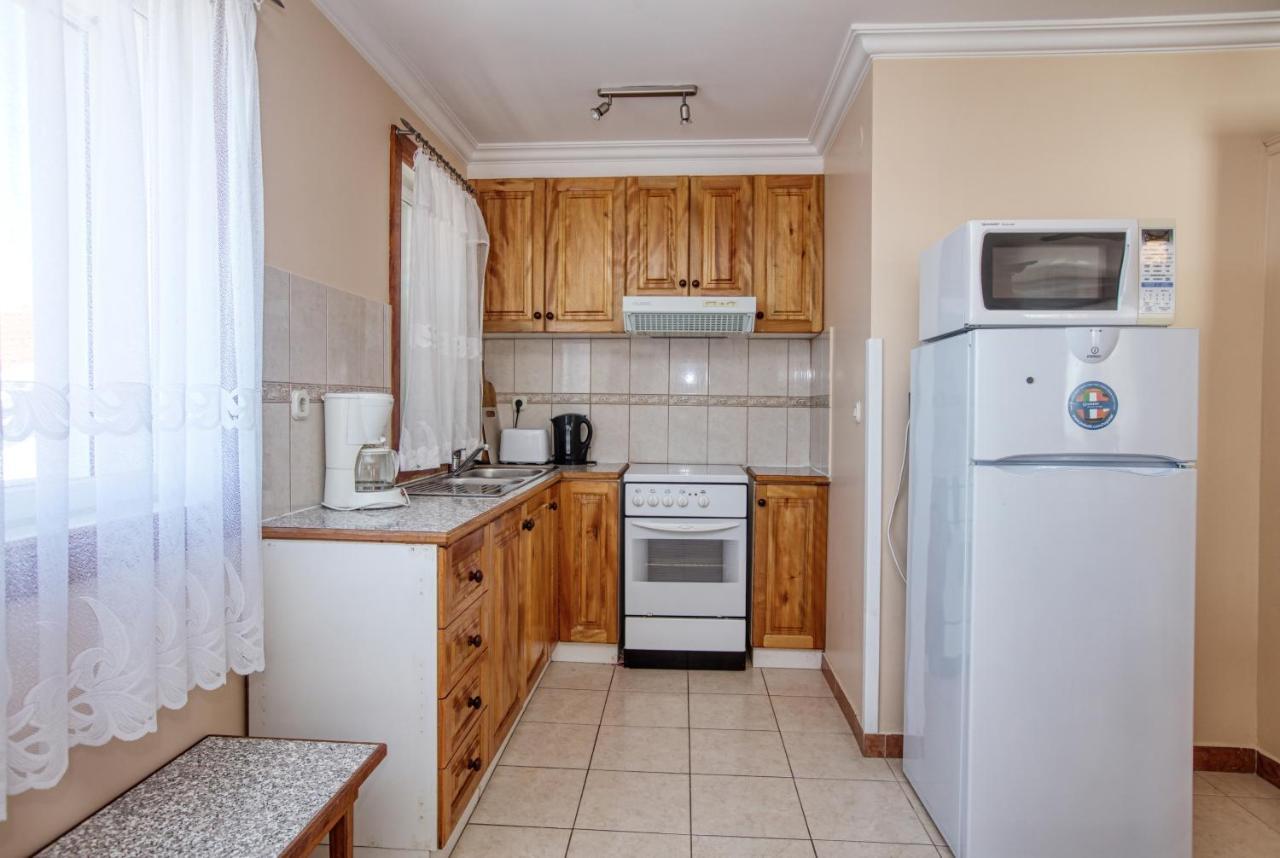 Apartments By The Sea Brodarica, Sibenik - 4194 Экстерьер фото