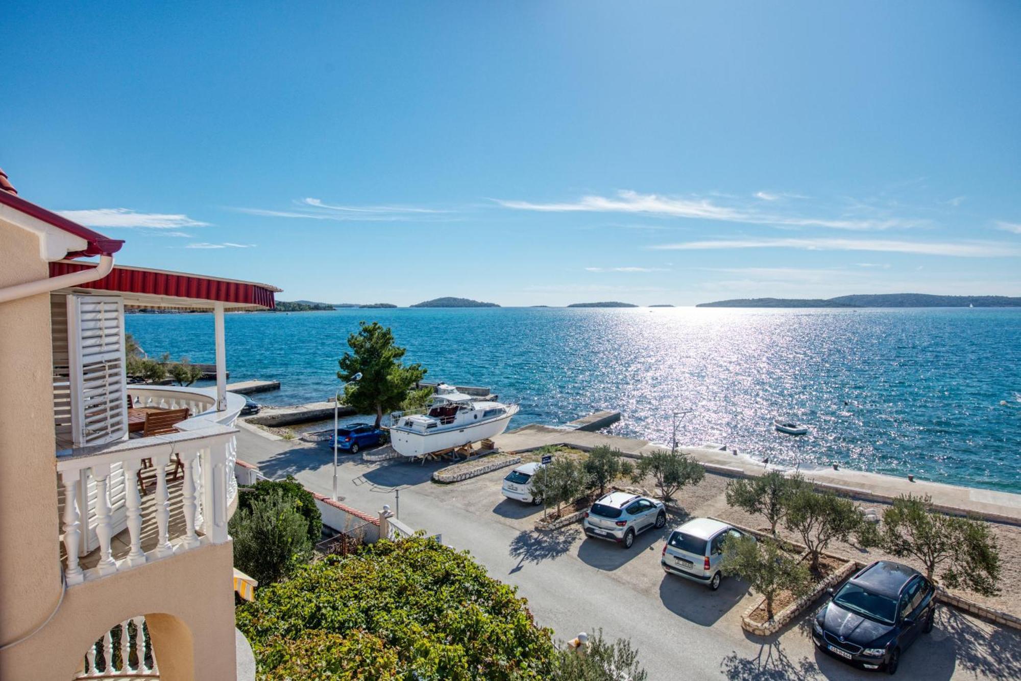 Apartments By The Sea Brodarica, Sibenik - 4194 Экстерьер фото