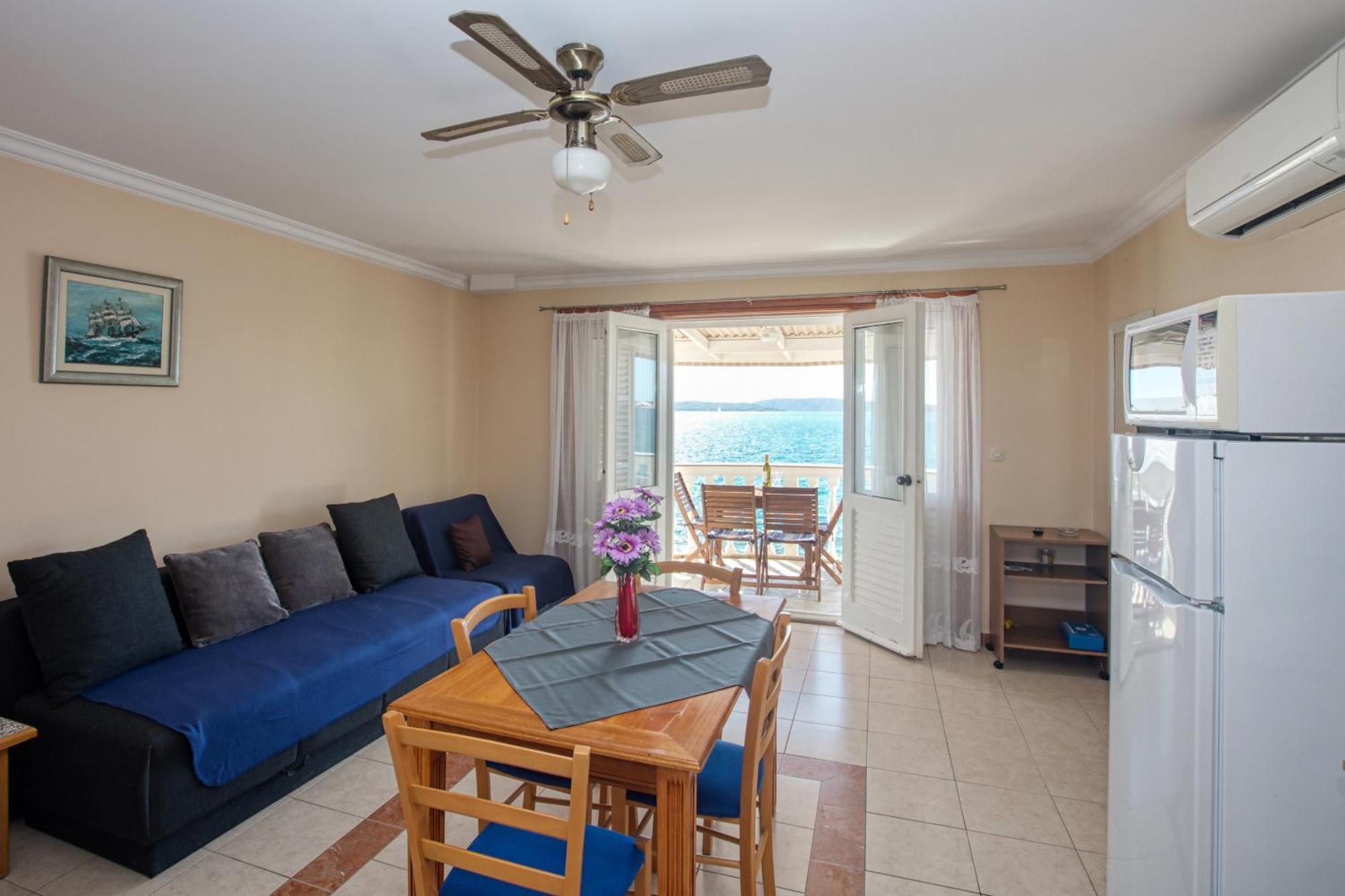 Apartments By The Sea Brodarica, Sibenik - 4194 Номер фото