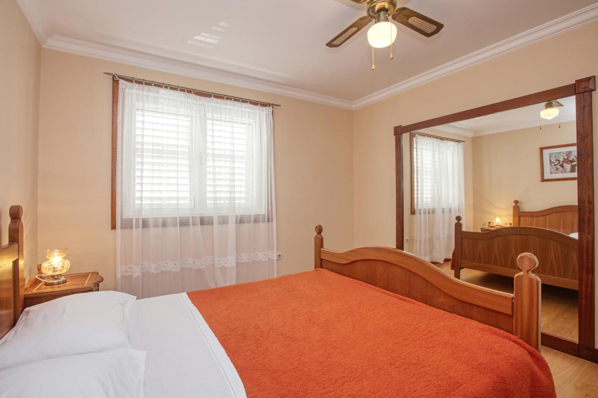 Apartments By The Sea Brodarica, Sibenik - 4194 Номер фото