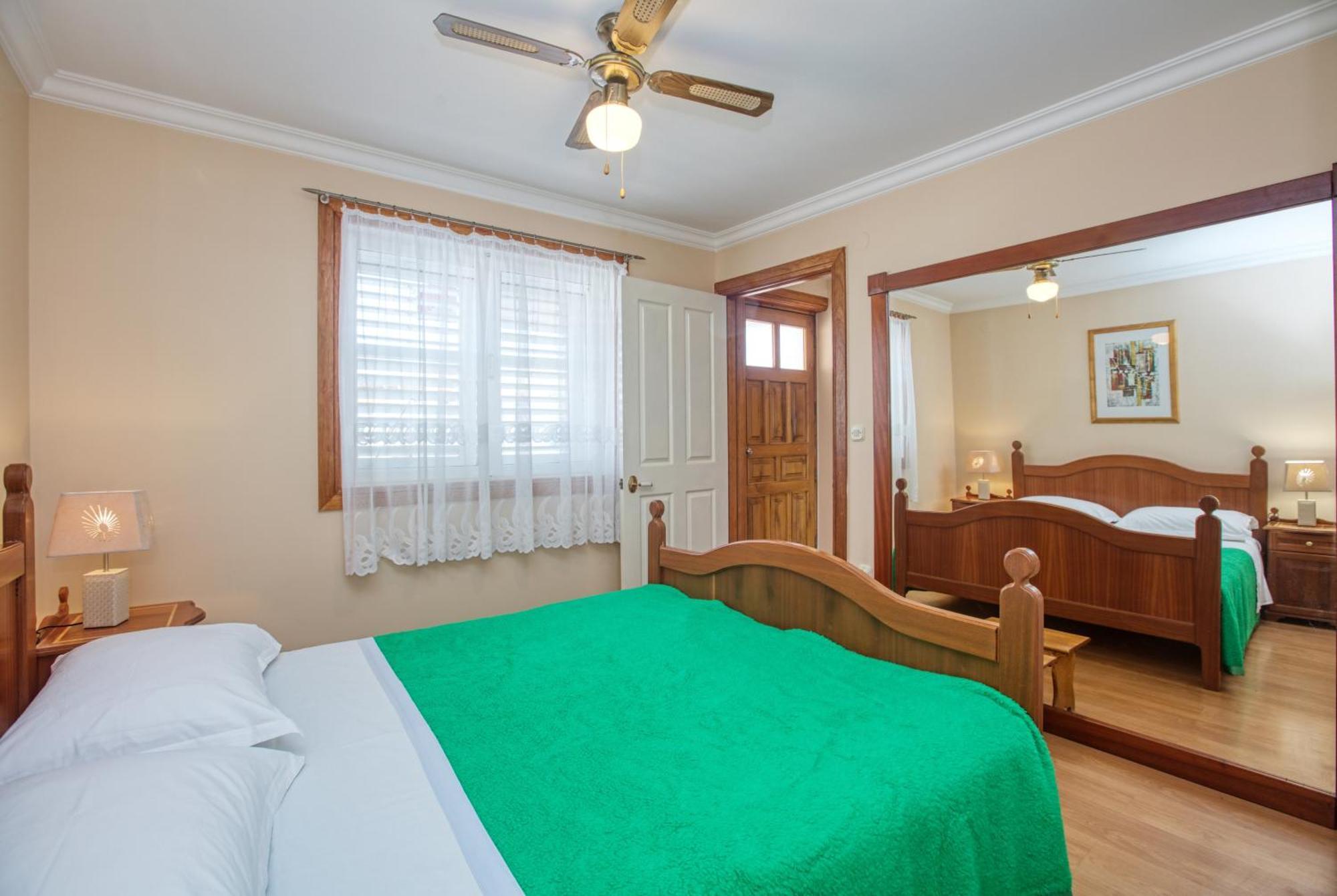 Apartments By The Sea Brodarica, Sibenik - 4194 Номер фото