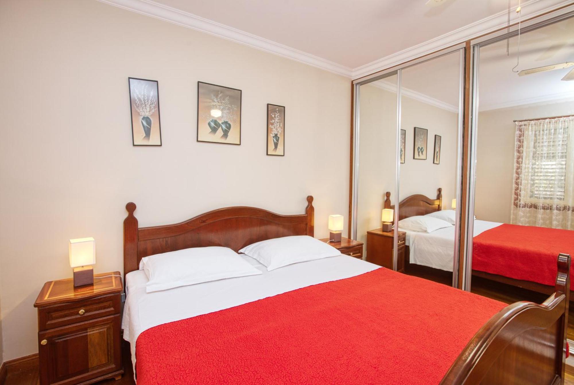 Apartments By The Sea Brodarica, Sibenik - 4194 Номер фото