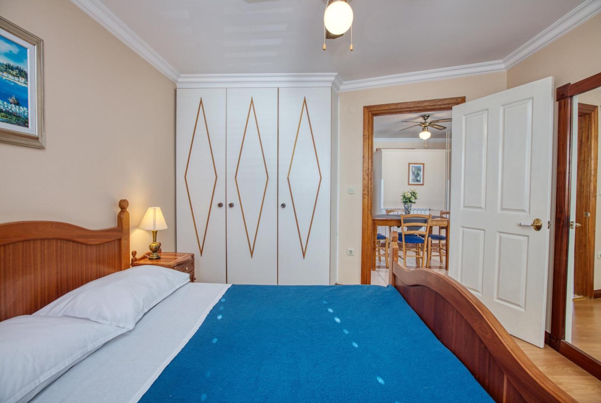 Apartments By The Sea Brodarica, Sibenik - 4194 Номер фото